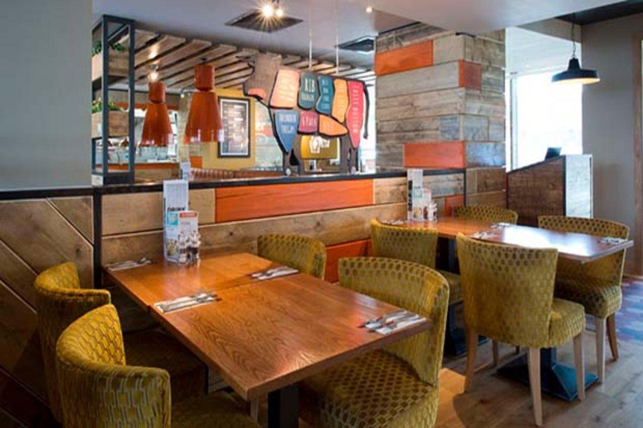Premier Inn London Woolwich Экстерьер фото